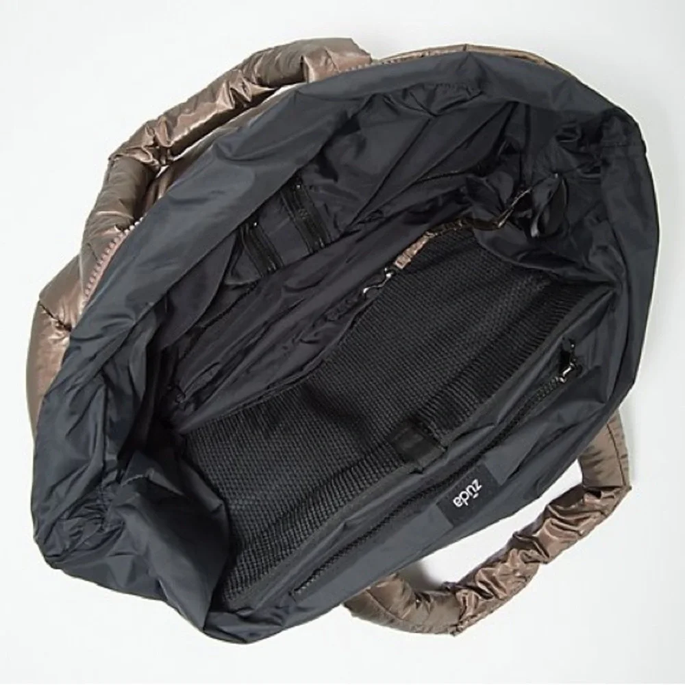 Zuda Quilted Nylon Tote - Picture 3 of 3